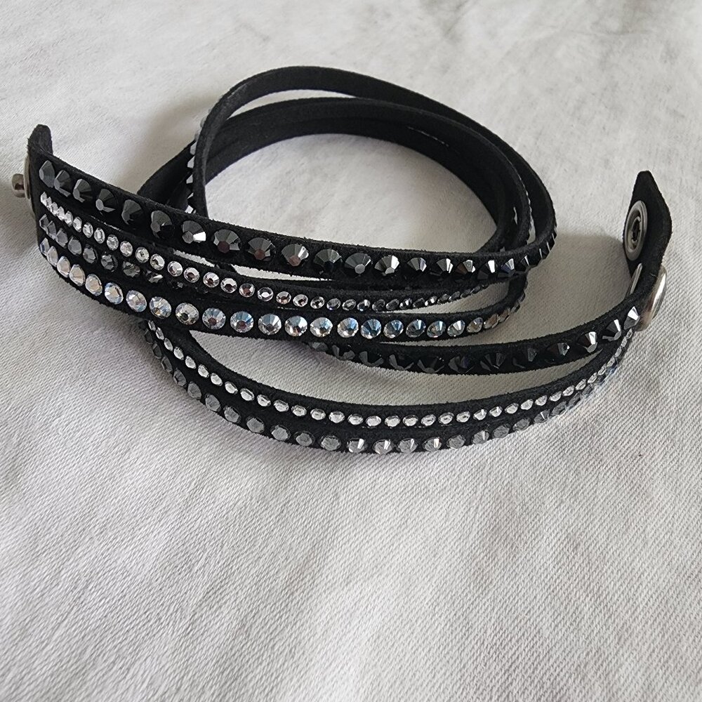 SWAROVSKI SLAKE DOUBLE WRAP BRACELET WITH CRYSTAL ADORNMENT